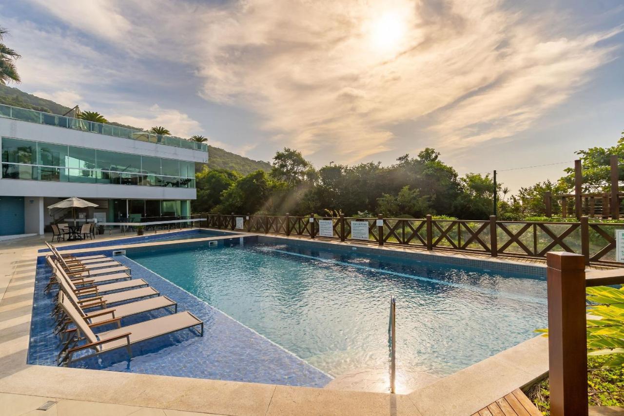Varandas Do Atlantico - Aconchegante Apartamento Em Condo Pe Na Areia Bombinhas Exterior photo
